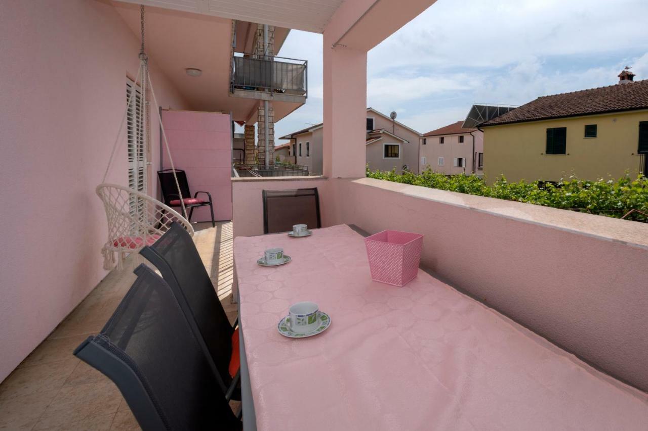 Apartment Erceg Porec Exterior photo